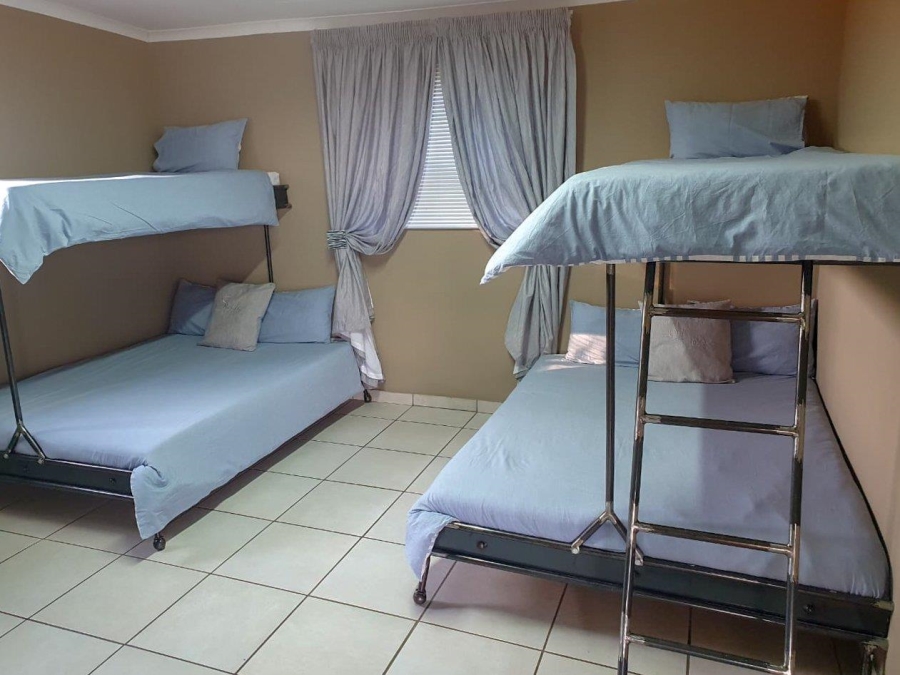 6 Bedroom Property for Sale in Oranjeville Free State